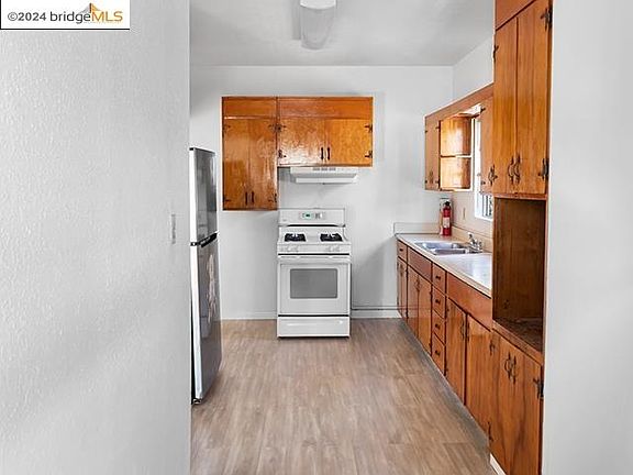 4th image of 698 Brockhurst St Unit A