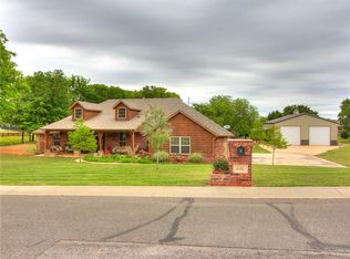 691 Breezy Hill Rd, Edmond, OK 73025