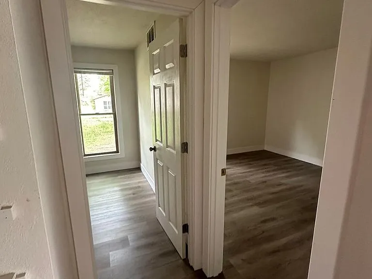 2724 Soo Marie Ave — Photo 7
