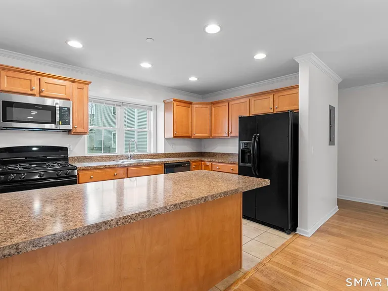 20 W Main St #C104 — Photo 8