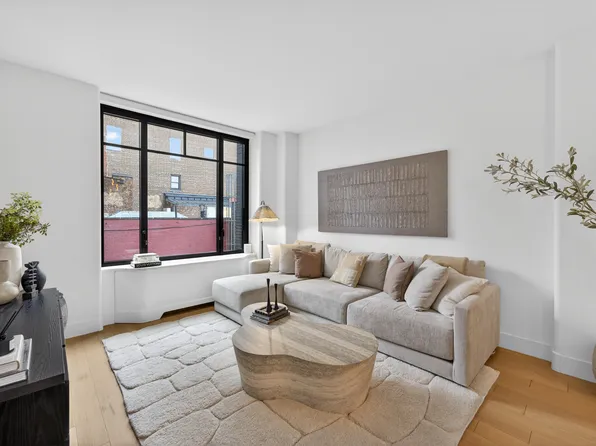 110 Charlton Street image 1 of 10