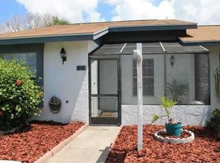 7237 Parkside Villas Dr, Saint Petersburg, FL 33709