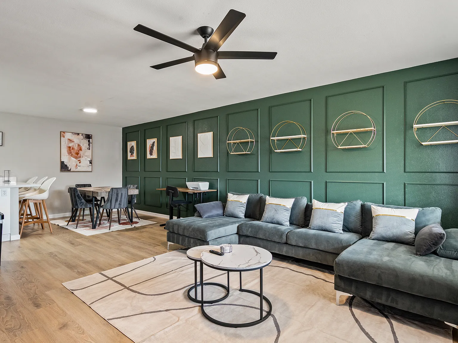 3 bed, $2,400 — Photo 1
