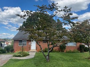 5707 Littleton Rd, Roanoke, VA 24012