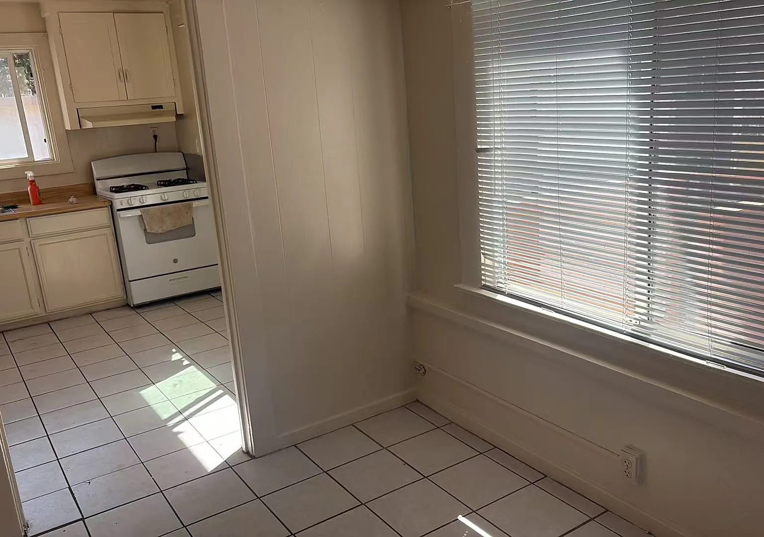 2 bed, $2,000 — Photo 1