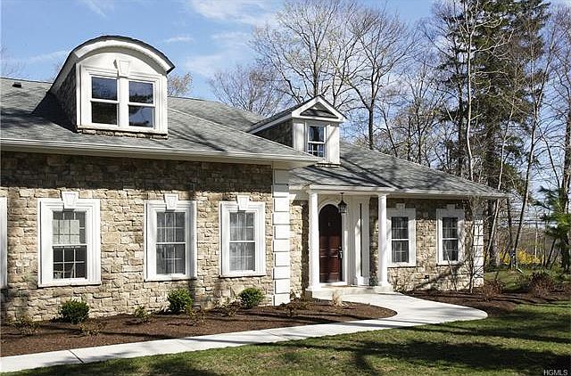 1st image of 19 E Ryan Mansion Dr