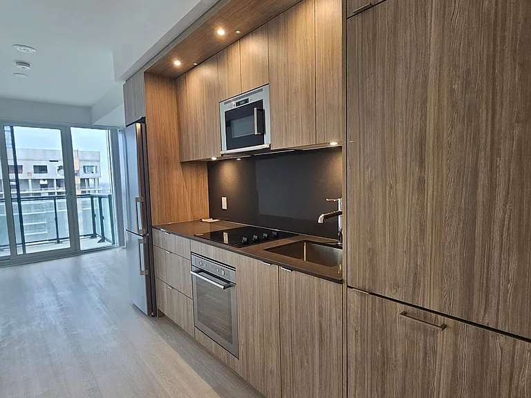 30 Inn On The Park Dr #4101 — Photo 4