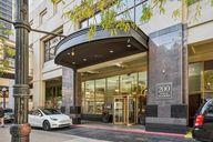 N Dearborn St-S0411-003.jpg