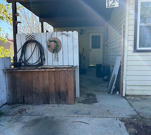 2nd image of 12 N Warwick Rd