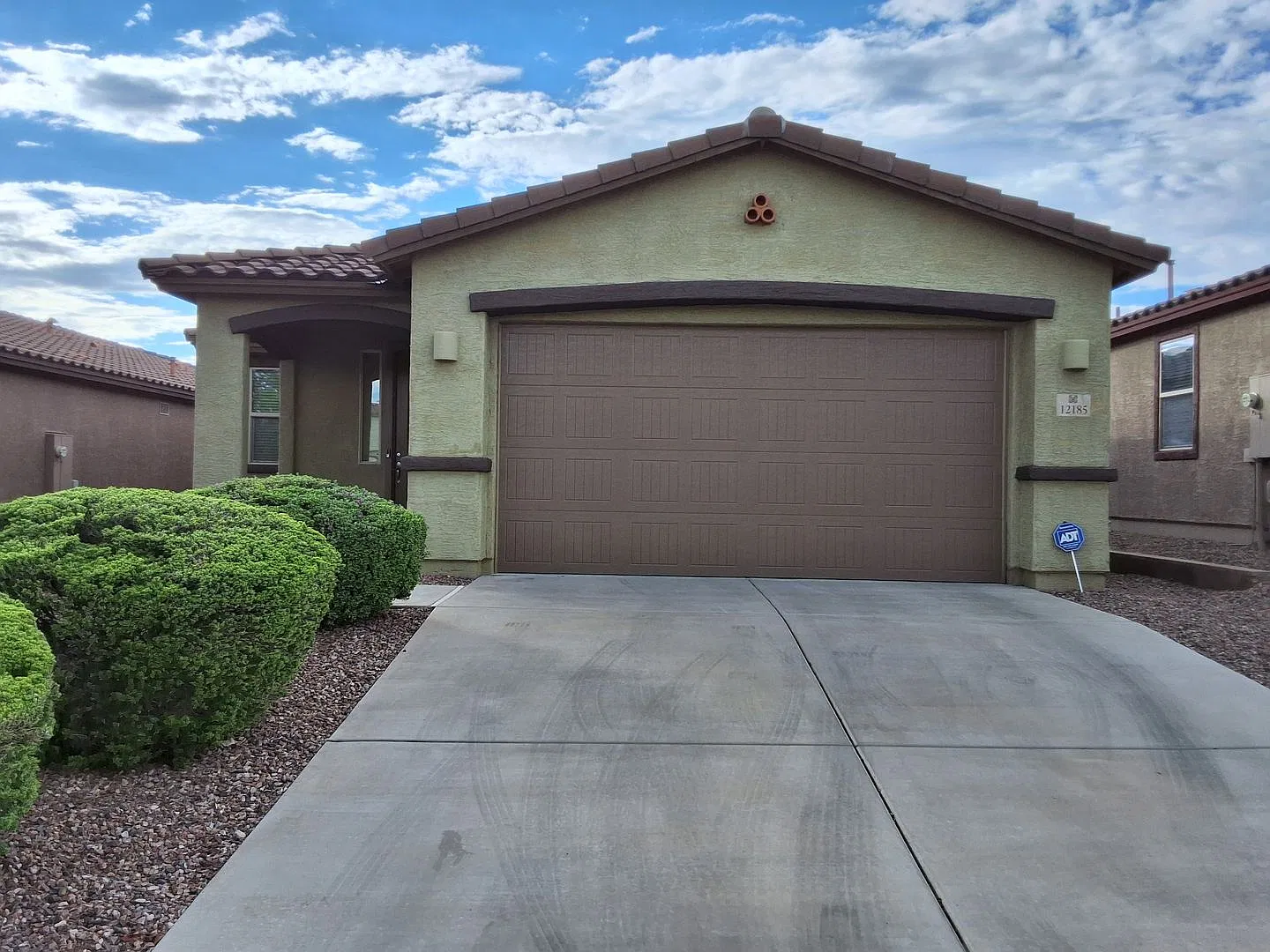 Discover exceptional living at The Preserve at Dove Mountain- 2Bdrm+ DEN, 2 Bath — Photo 2