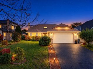 6142 184a St, Surrey, BC V3S 7P8
