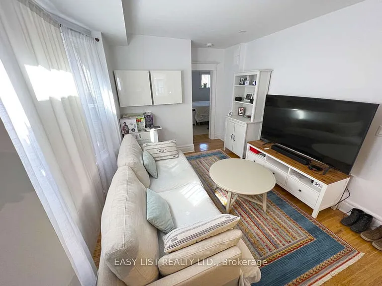 5 Garnock Ave #2 — Photo 5