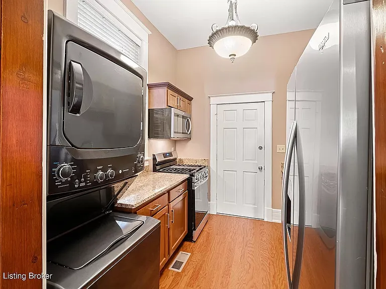 1309 S 1st St #2 — Photo 7