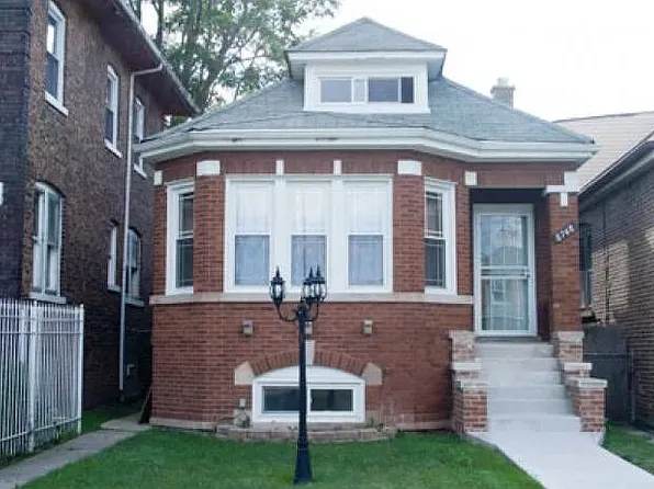 8748 S Wood St, Chicago, IL 60620