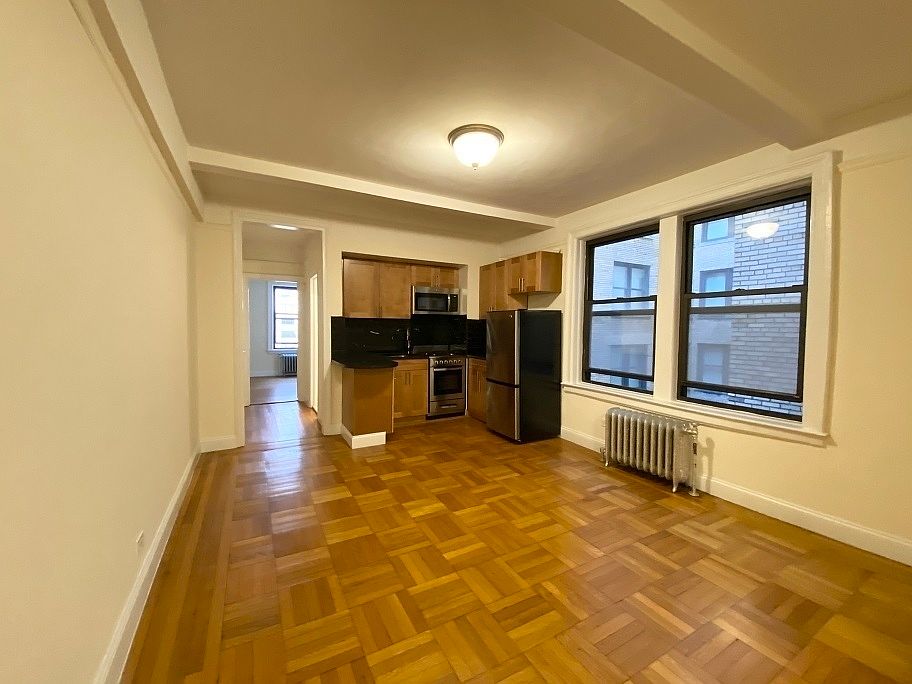 1st image of 305 Lexington Ave #9C*