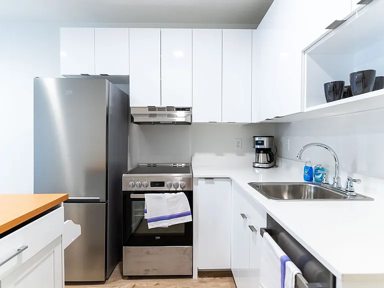 Welcome to Harborside Flats — Photo 10
