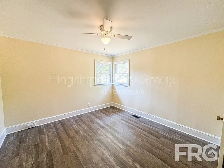 1403 Clingman St — Photo 14