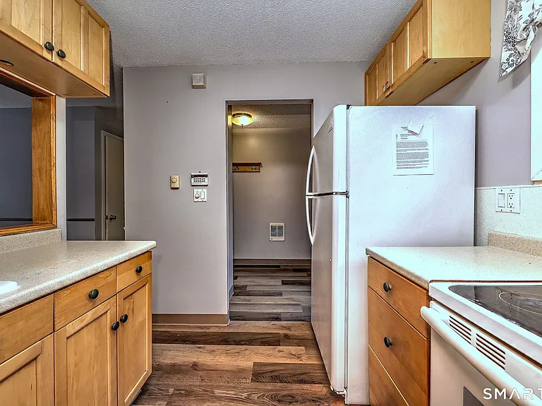29 Anton Rd #D — Photo 17