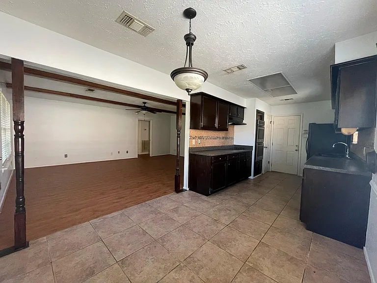 3103 Sam Houston Dr — Photo 22