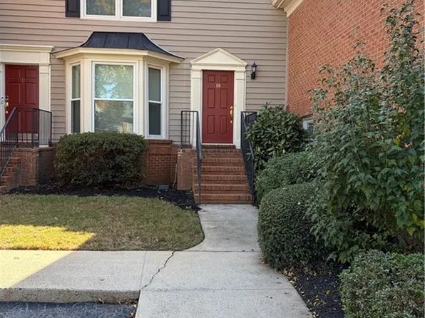 110 Mount Vernon Cir, Sandy Springs, GA 30338