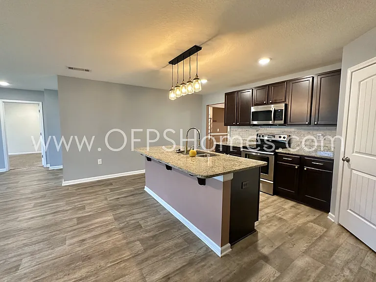 812 Moorhen Way — Photo 4