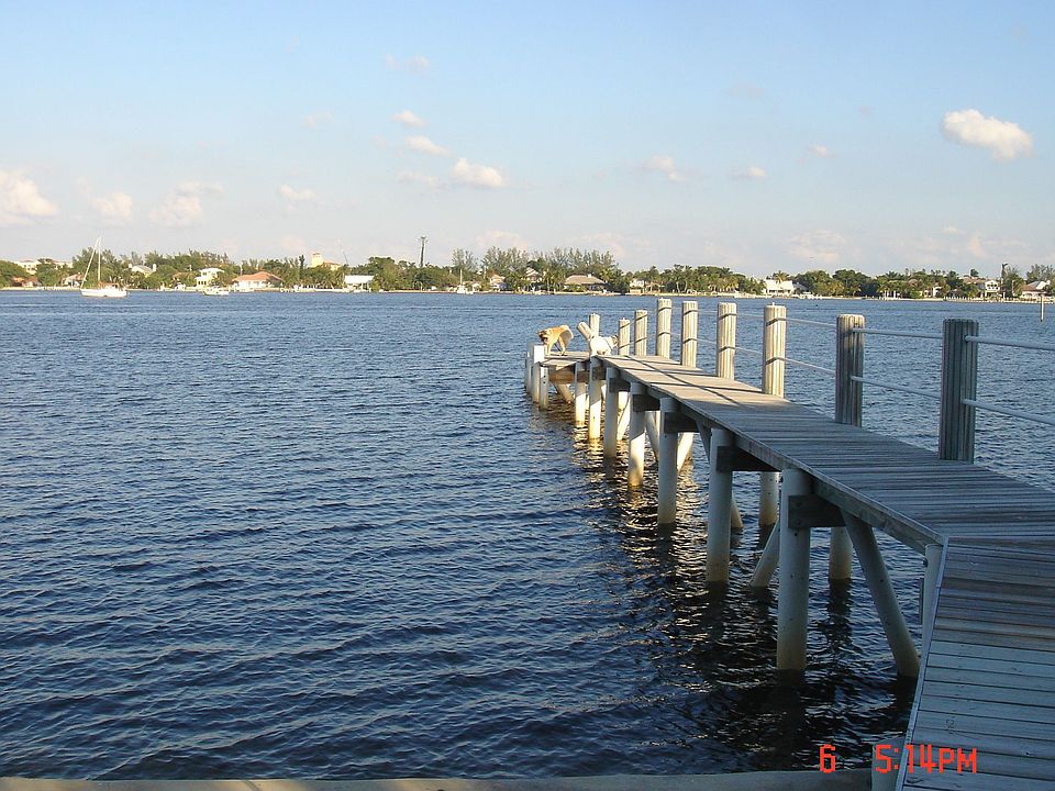 Dock