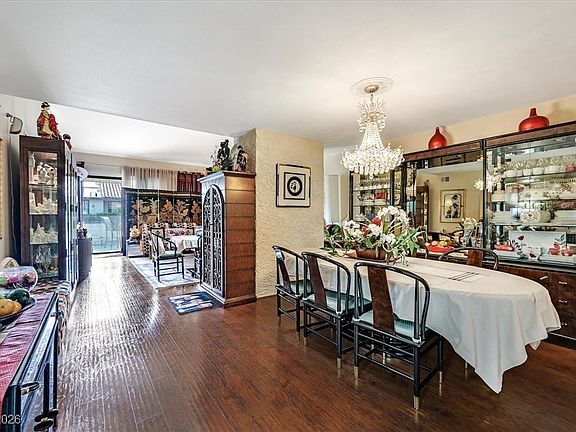 5th image of 2577 Laconia Ave