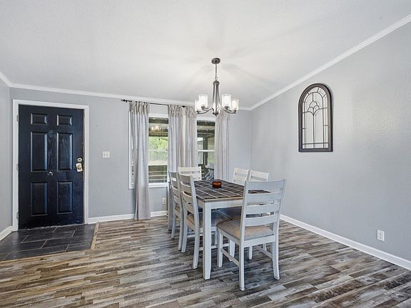 3rd image of 1656 Daigle Rd