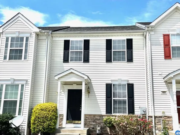 1881 Jamestown Ln, York, PA 17408