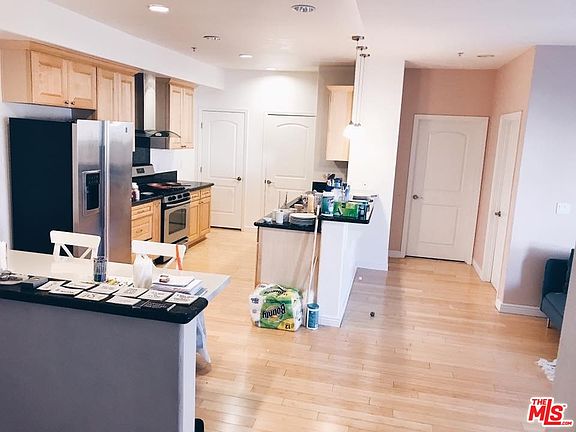 5th image of 1042 S Kingsley Dr #204