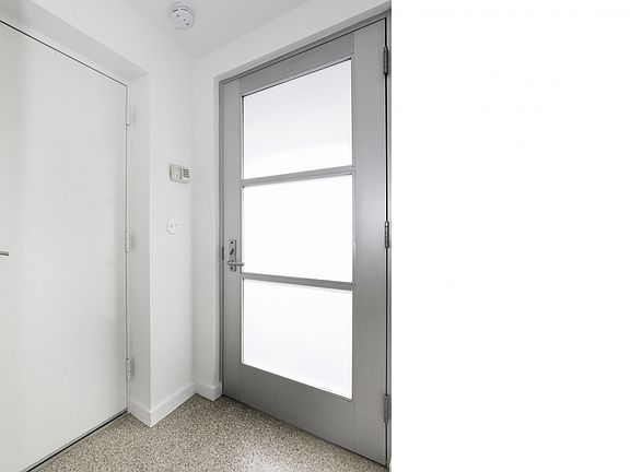 5th image of 2395 Silver Lake Blvd APT 10