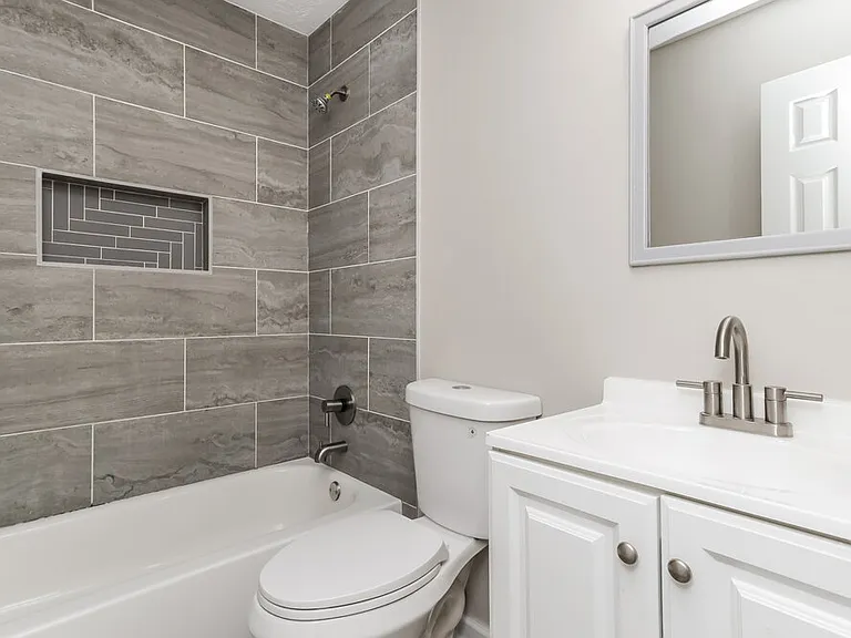 211 Adam Cir — Photo 14