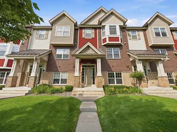 11937 Emery Village Dr N, Champlin, MN 55316