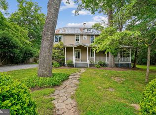 16 Maple Ave, Washington Grove, MD 20880