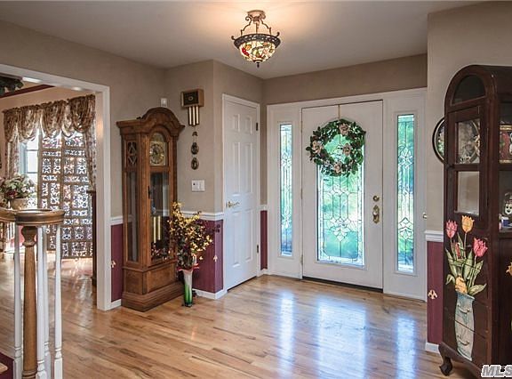 3rd image of 24 Michele Ln