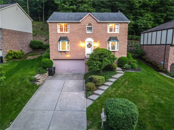323 Cross Creek Ct, Pittsburgh, PA 15237