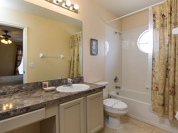 5th image of 1047 Lake Berkley Dr