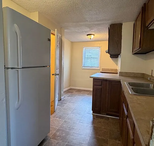 2 Charlevoix Ct — Photo 9