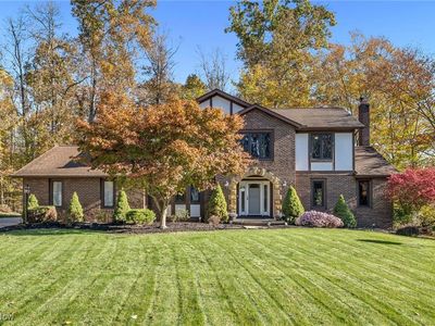 10066 Gatewood Dr, Brecksville, OH, 44141