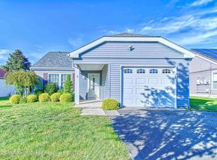 8 Newbury Row, Manchester, NJ