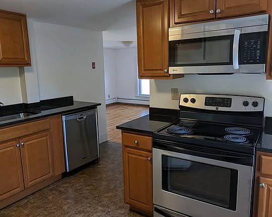 5th image of 44 Summer St APT 2