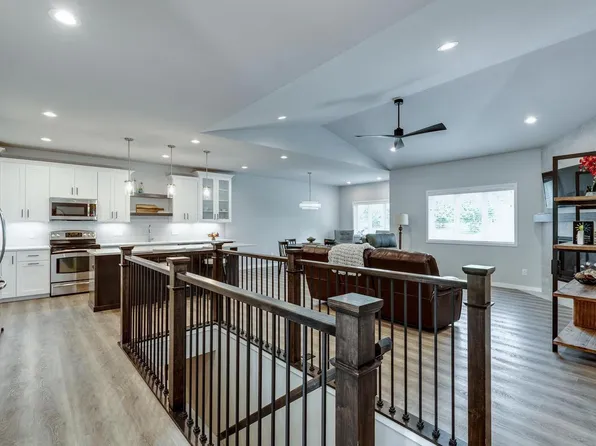841 Cheshire Castle Way, Verona, WI 53593
