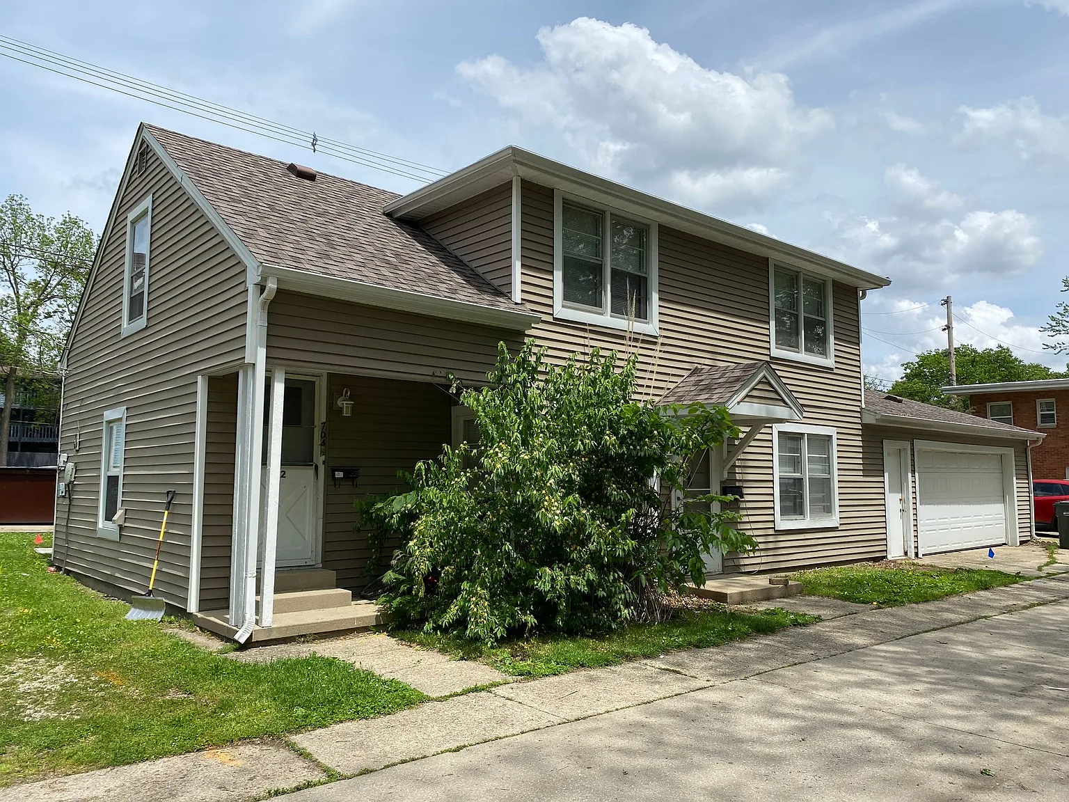 704 W Western — Photo 1