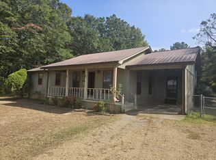 904 Alexis Rd, Centre, AL 35960