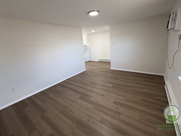 4th image of 3001 Old Buncombe Rd #37