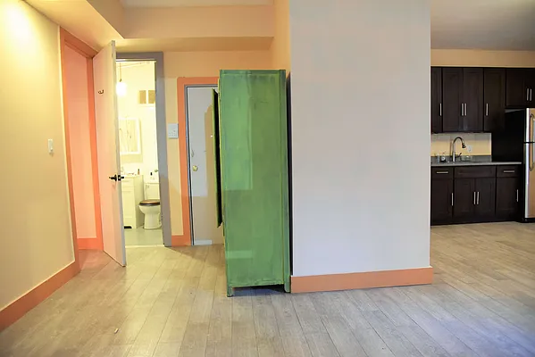 Rented by Lang Realty LLC | media 24