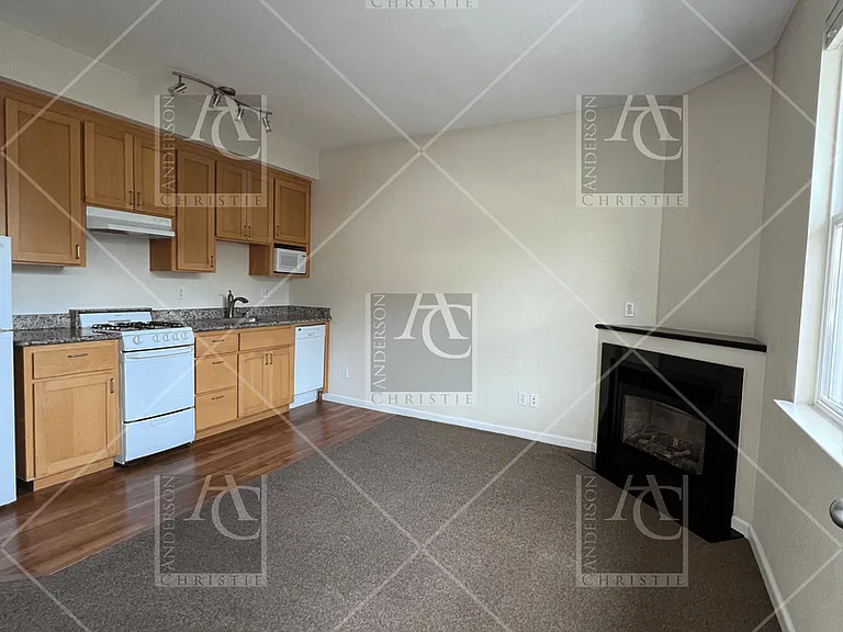 251 High St — Photo 2