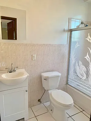 Rented by Boroughs Best Realty LLC | media 7