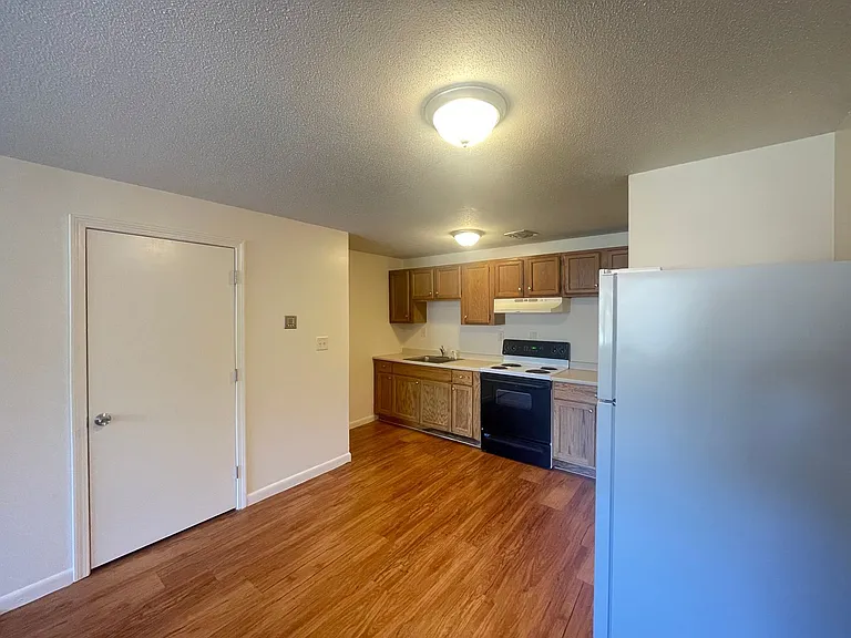 173 Loudon Rd #406 — Photo 4