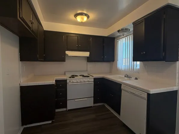 1755, 1755 E 3rd St APT 12, Long Beach, CA 90802